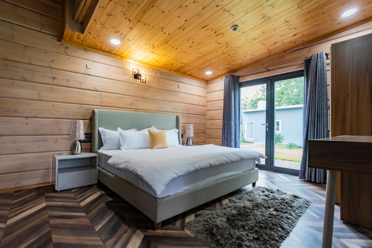 SaffronStays Paradise Pines, Dehradun Exterior foto